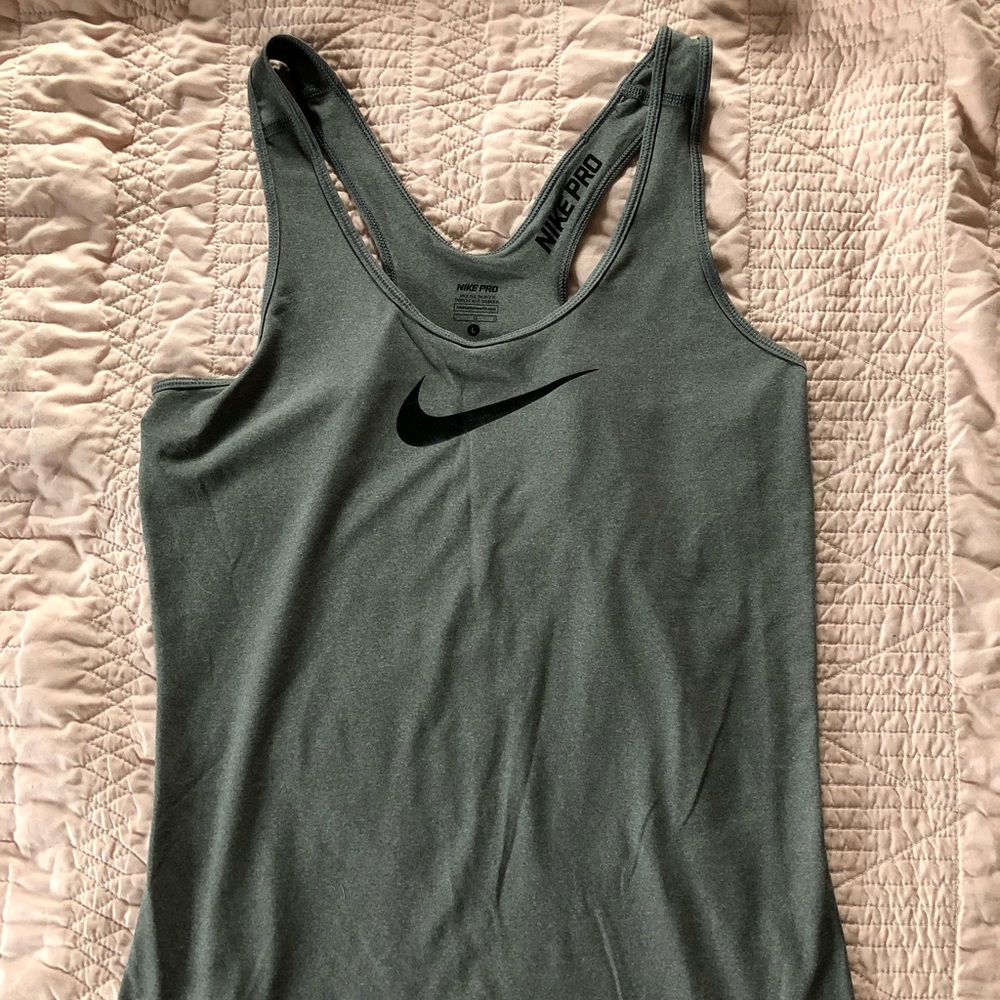 Nike Pro Tank